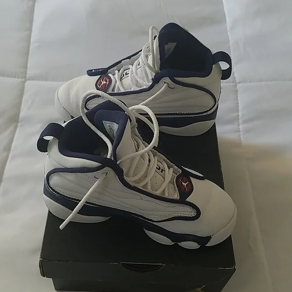 Kids Jordan Pro Strong Navy and White - Picture 5 of 5